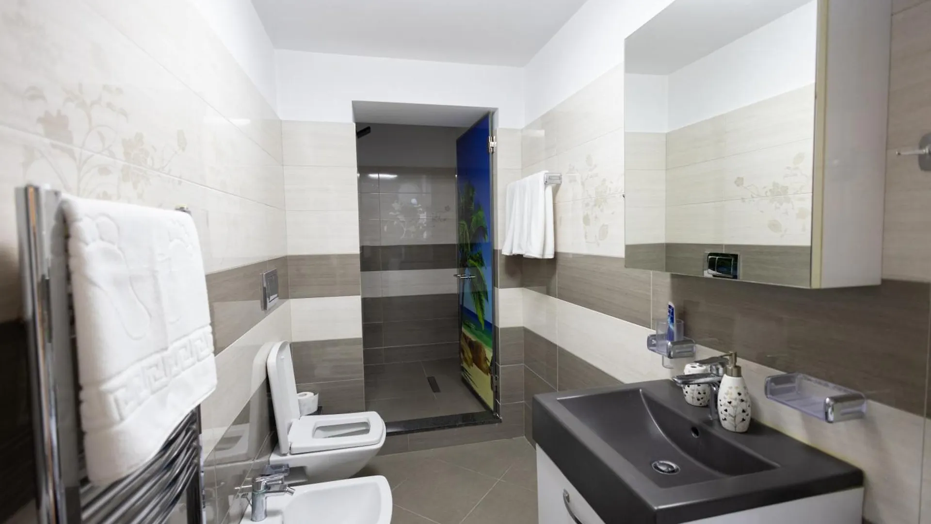 Apartment Kler-Elegant Stay Ali Demi Tirana