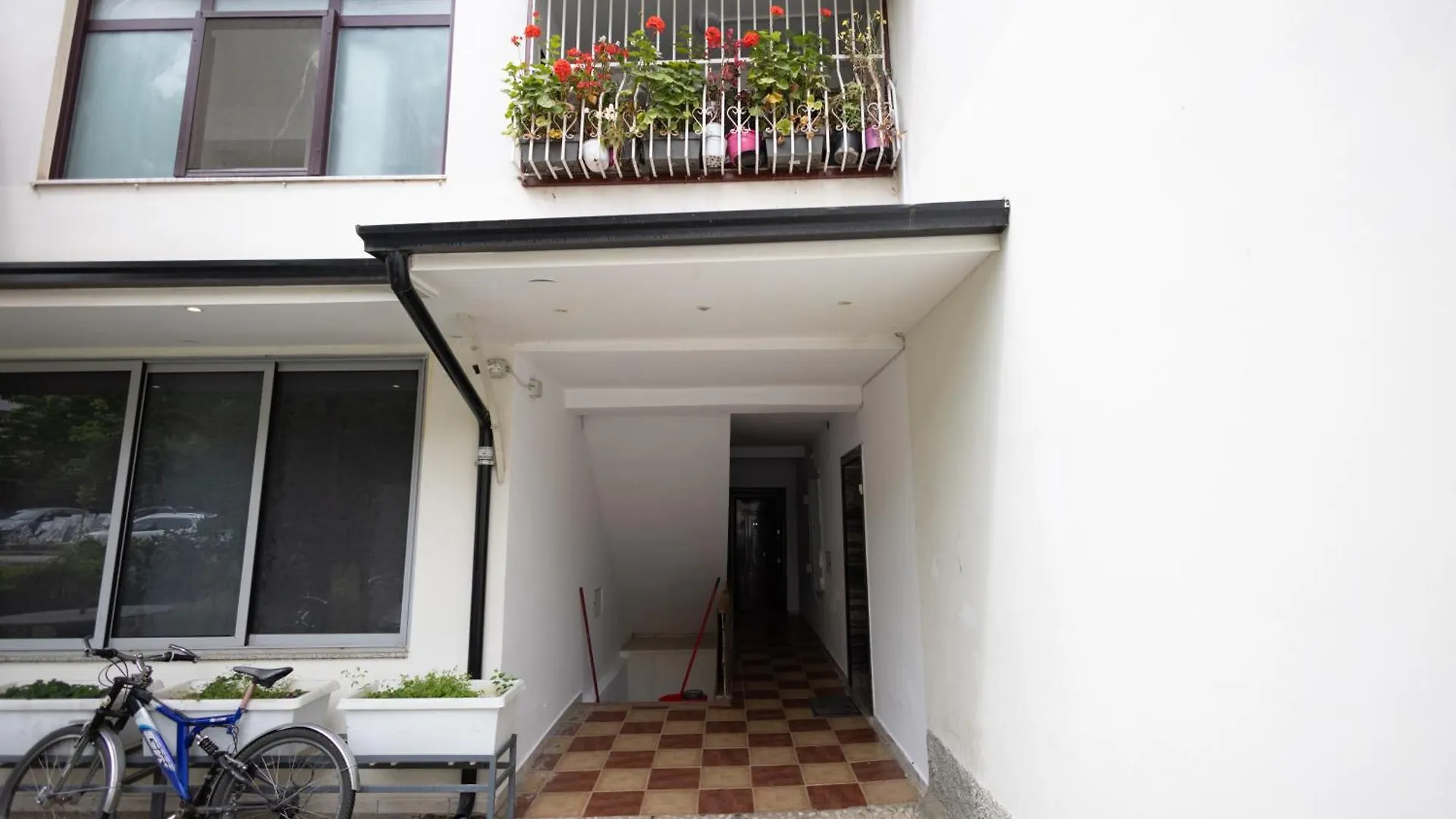 Apartment Kler-Elegant Stay Ali Demi Tirana