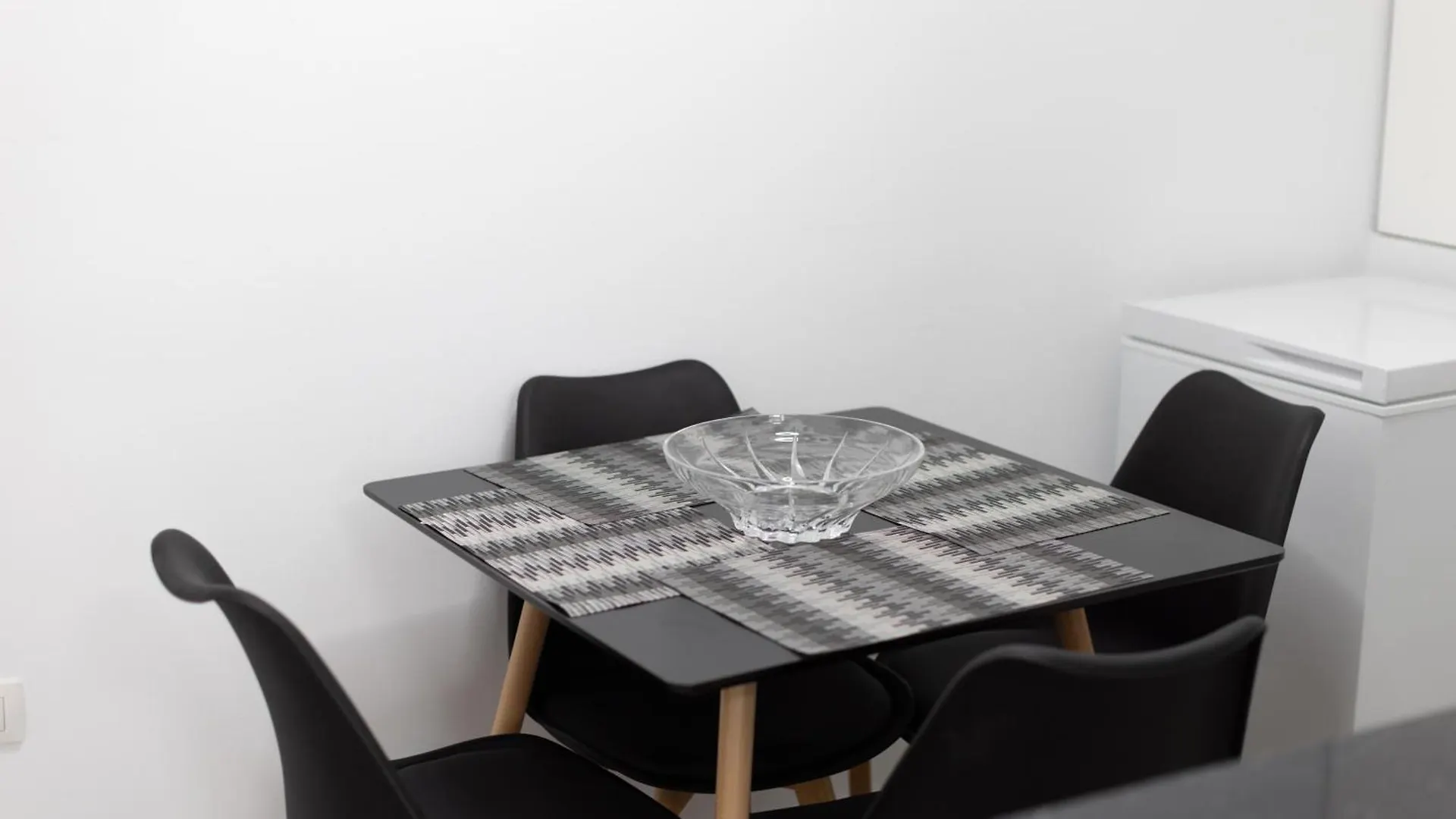 Apartment Kler-Elegant Stay Ali Demi Tirana